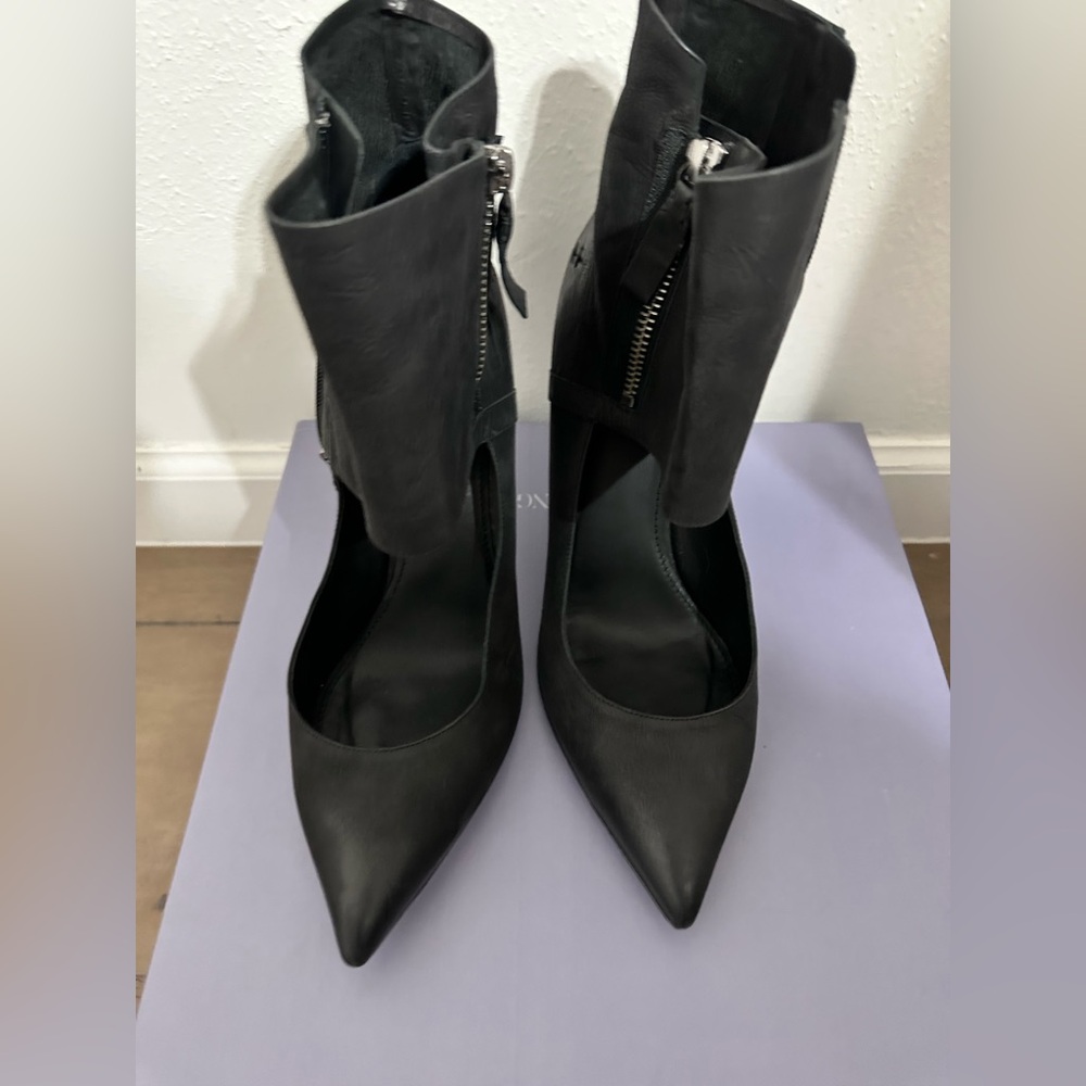 Vera Wang Black Heels